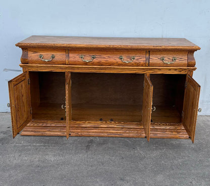 Solid Wood Sideboard/Dresser