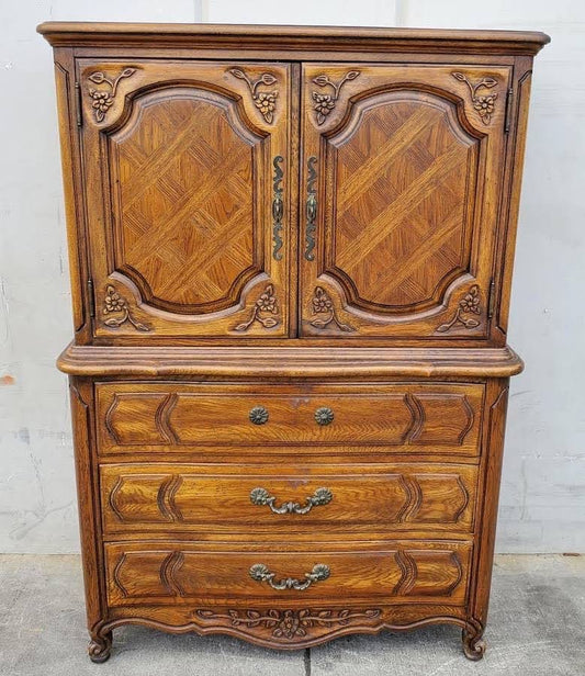 Thomasville carved French Provincial armoire