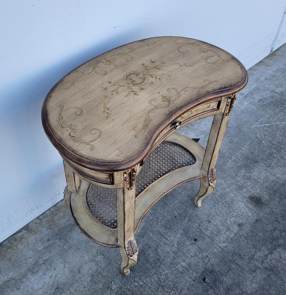 antique/ vintage kidney shaped end/ side table