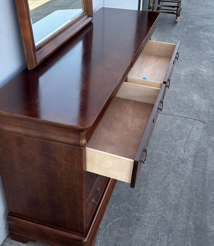 Bassett Furniture 8 Drawer Dark Wood Dresser with Mirror