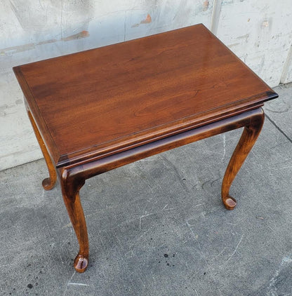 end/side table Queen Anne style with pull out sides