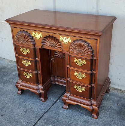 Solid mahogany block front chippendale style chest of drawers/dresser