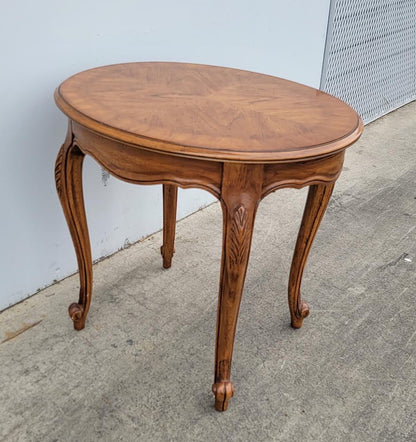 Drexel heritage round light wood accent end/side  table with pull out shelf