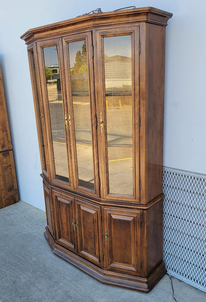 Ethan Allen china cabinet