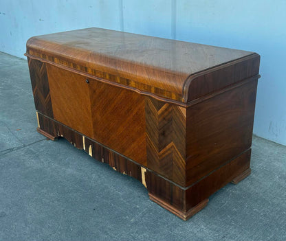 Lane cedar chest