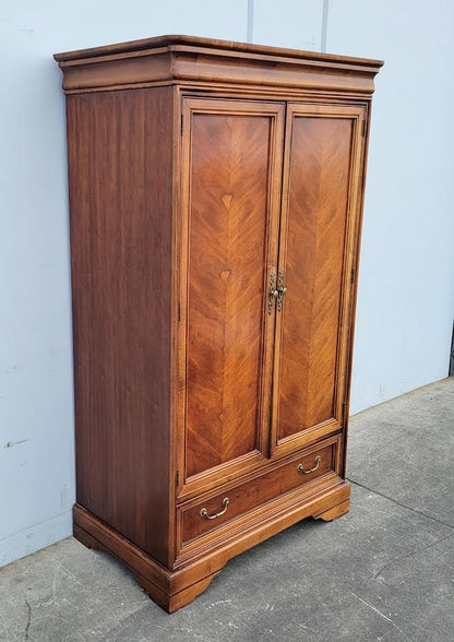 Vintage armoire/wardrobe cabinet