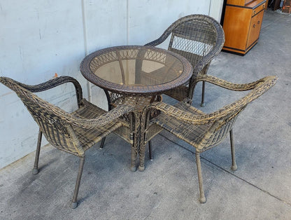 Round patio wicker table and 3 wicker chairs set