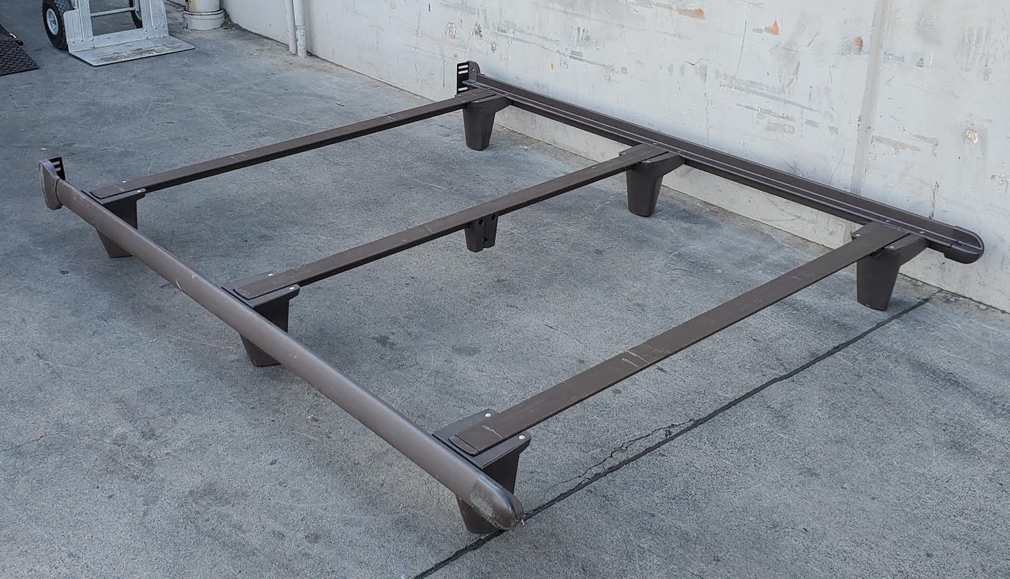 Metal queen size bedframe
