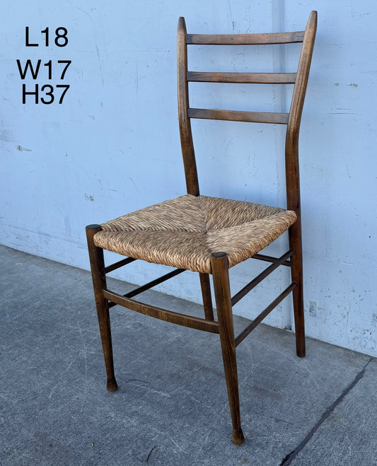 Wicker seat side chair ladder back
