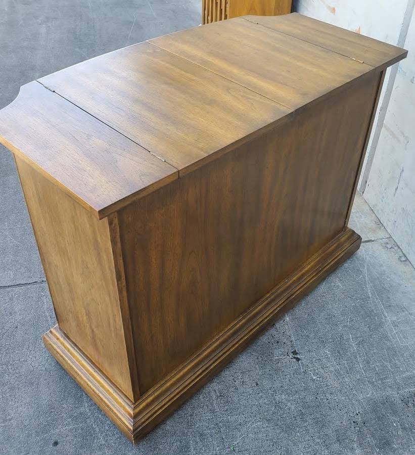 Server/buffet/console cabinet antique/vintage