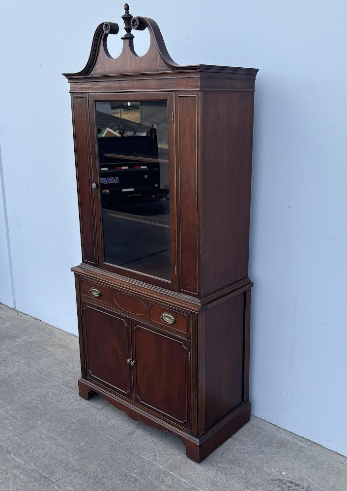 Thomasville Antique Mahogany Cabinet
