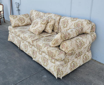 Floral couch / sofa settee vintage