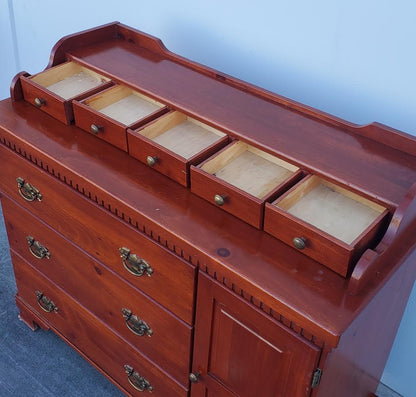 mahogany dresser/ chest if drawers/ sideboard server antique/ vintage