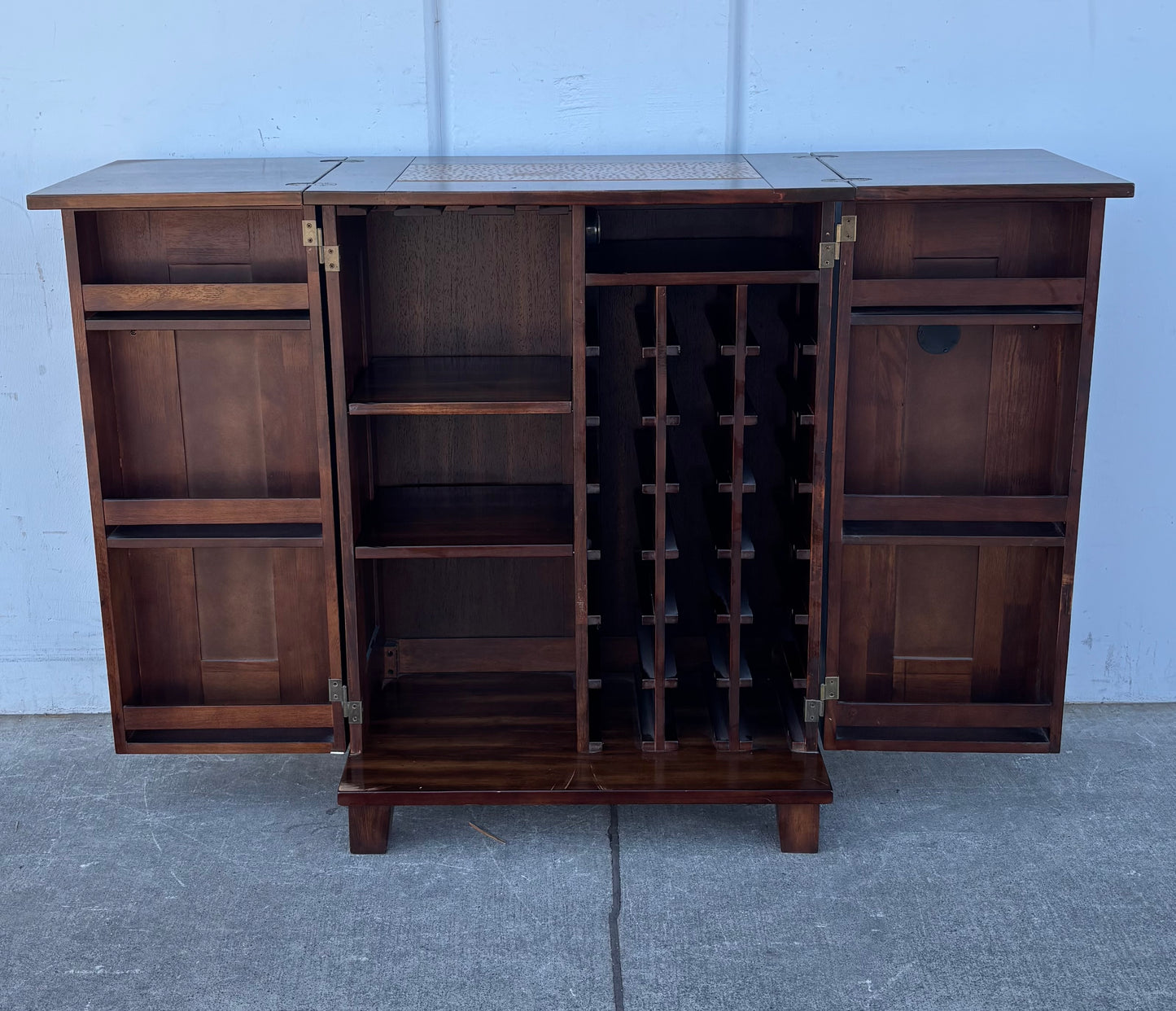 Dark wood buffet/ server cabinet