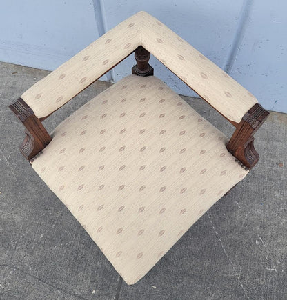Antique/ vintage Victorian corner chair white/ beige