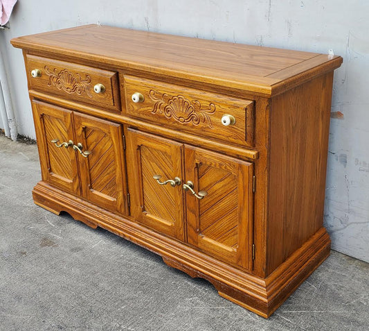 Cal Shops sideboard/buffet cabinet