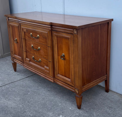 Thomasville sideboard/ buffet credenza