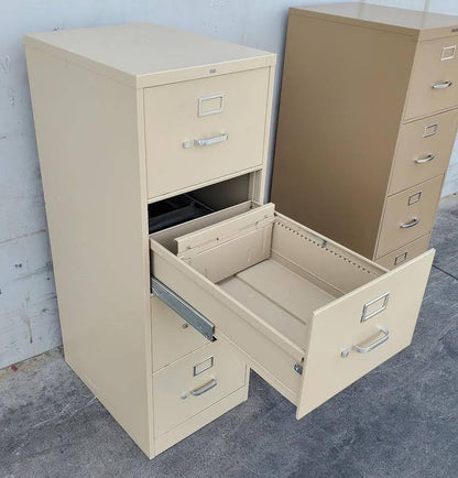 Hon tan 4 drawer file cabinet (no key)