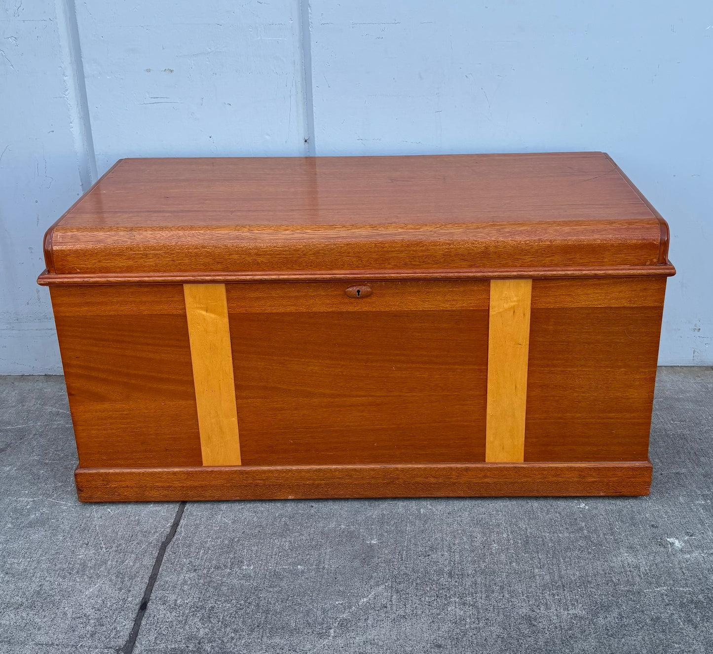 Chest/ trunk storage