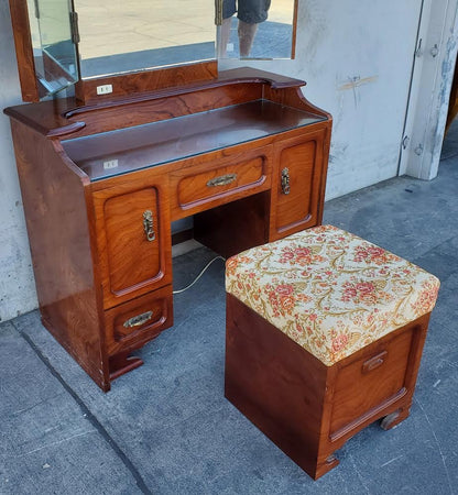 antique/vintage vanity dresser/table tri-fold mirror with stool