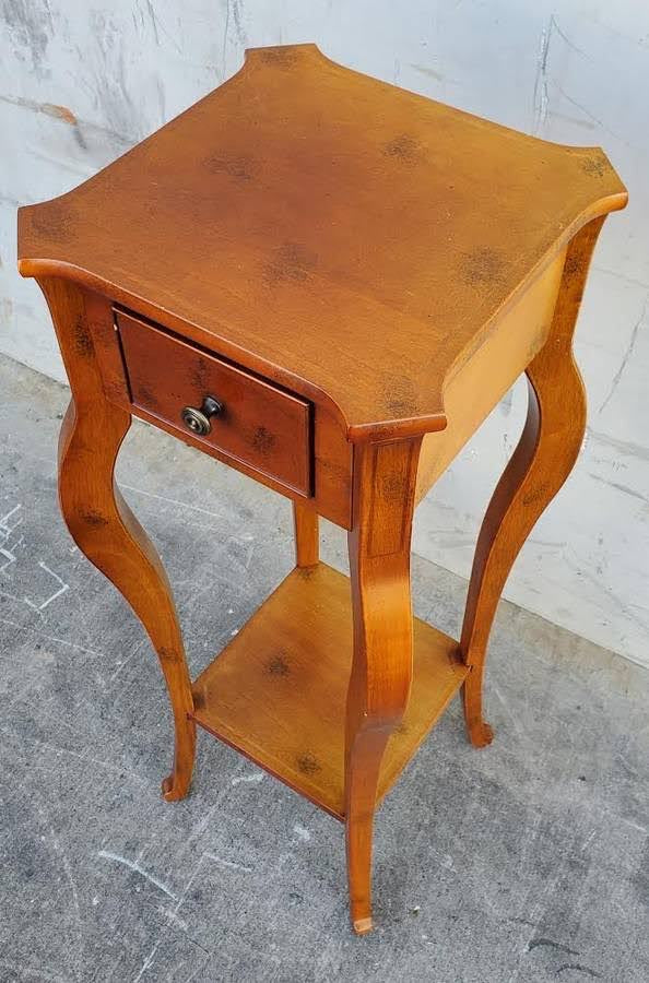 Bombay end/side table with drawer