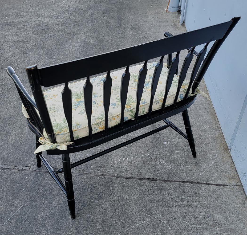vintage settee Nichols & stone co. Black Hitchcock style bench floral cushion Stenciled Windsor