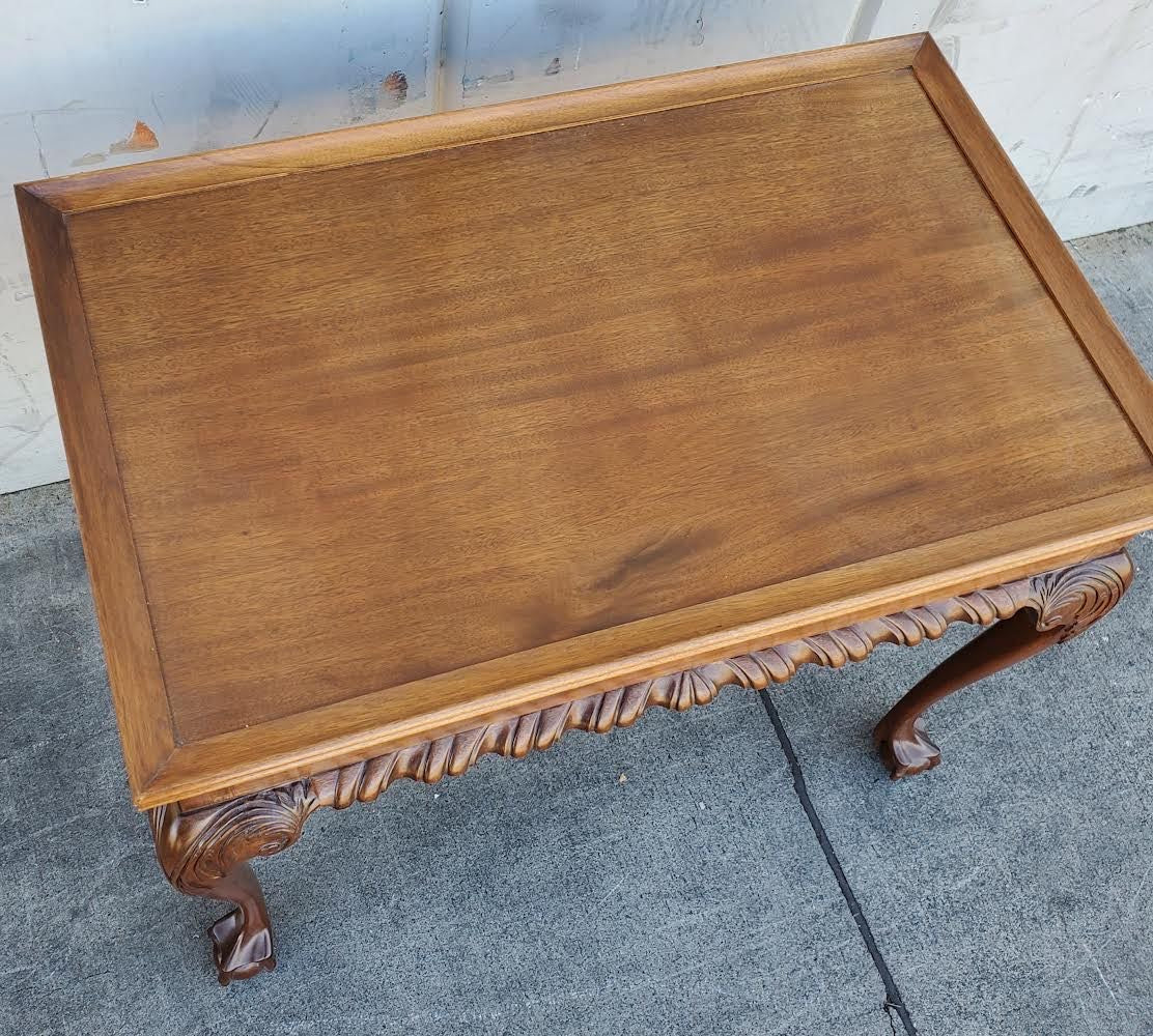 Queen Anne style end/side table