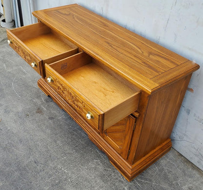 Cal Shops sideboard/buffet cabinet