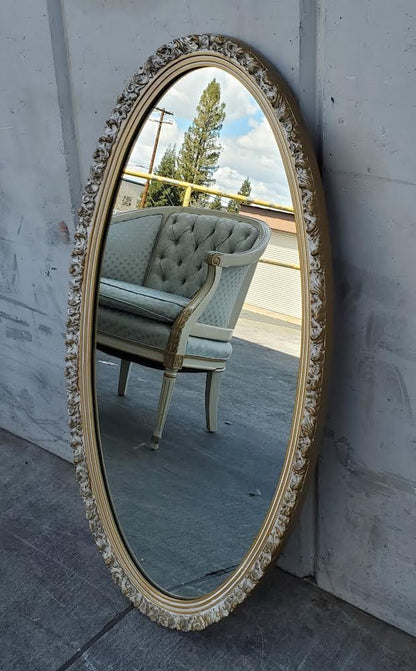 Oval/ round mirror