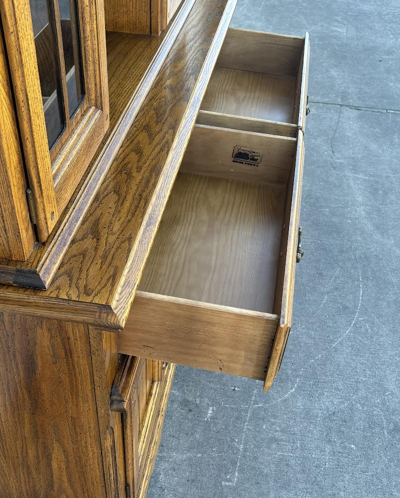 Virginia house Oak Hutch display cabinet
