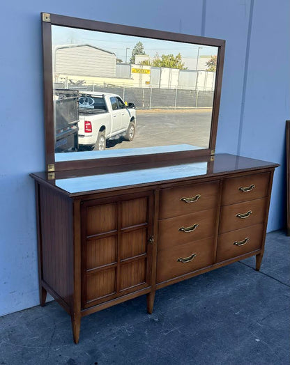 Broyhill Midcentury Dresser with Mirror