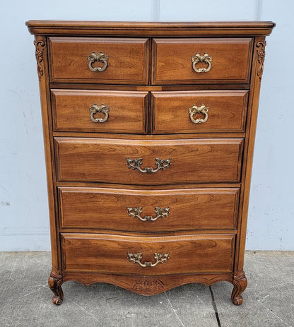 Drew highboy dresser/ chest of drawers vintage/ antique