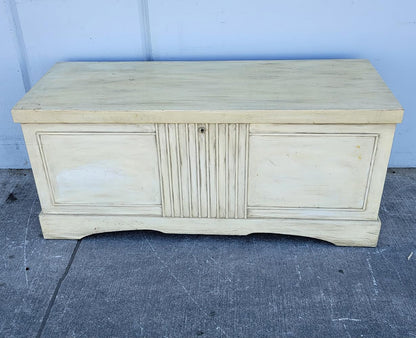 Blonde/light wood chest/trunk lane