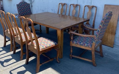 dining table and 8 broyhill style formal dining chairs set