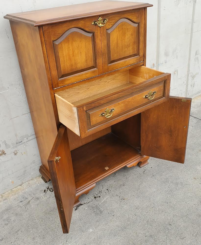 Custom made Lifetime Tollins bar/cocktail/drinks cabinet