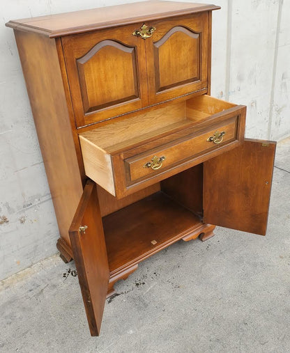 Custom made Lifetime Tollins bar/cocktail/drinks cabinet