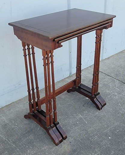 Nesting end/side tables (3) antique/ vintage