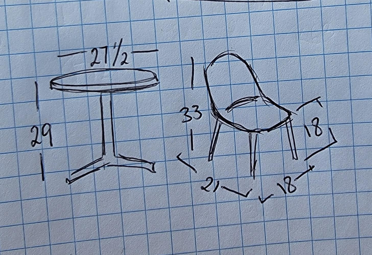 Outdoor/patio modern round table and 2 green chairs