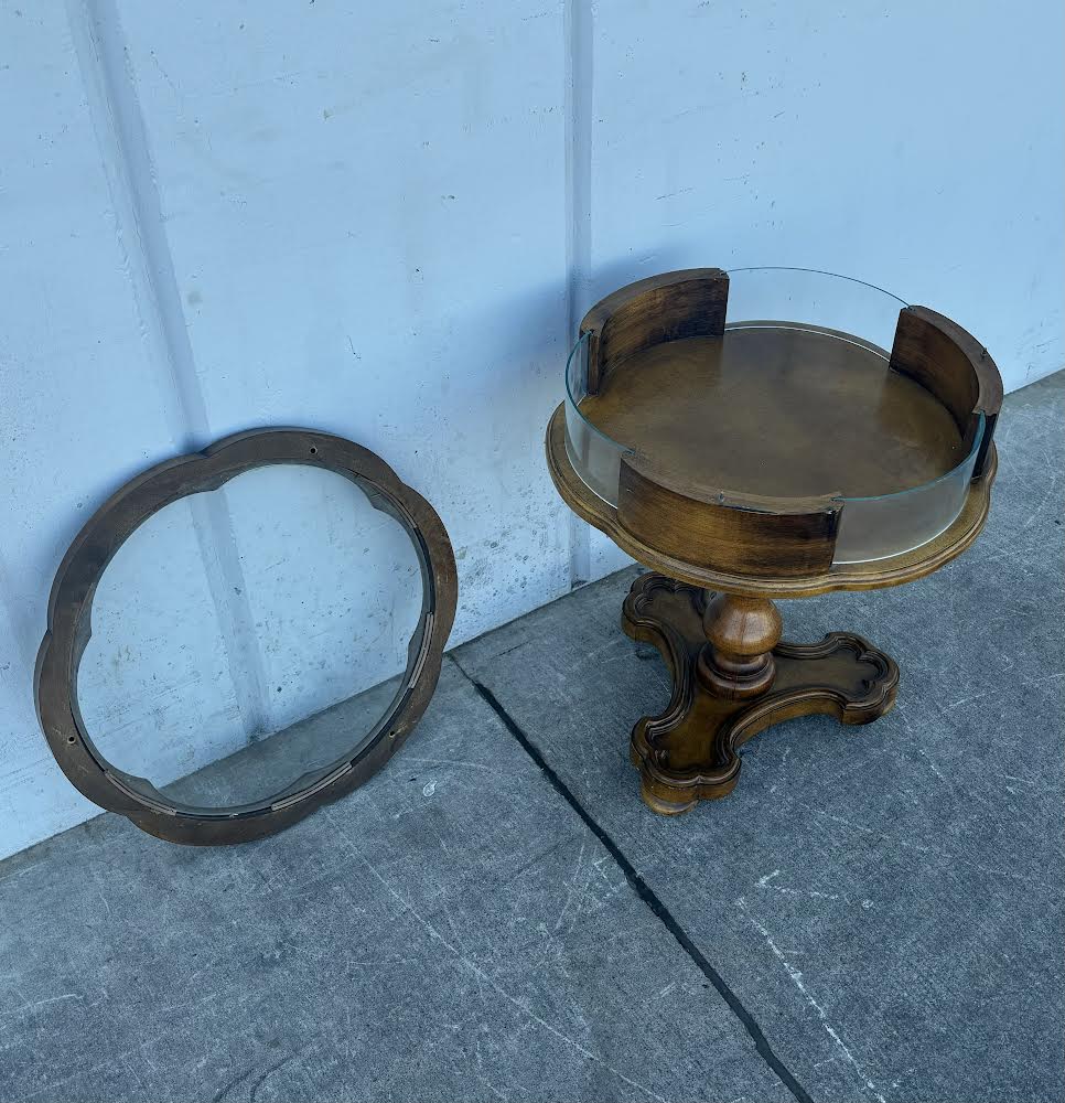Vintage Vitrine Coffee Table end/side