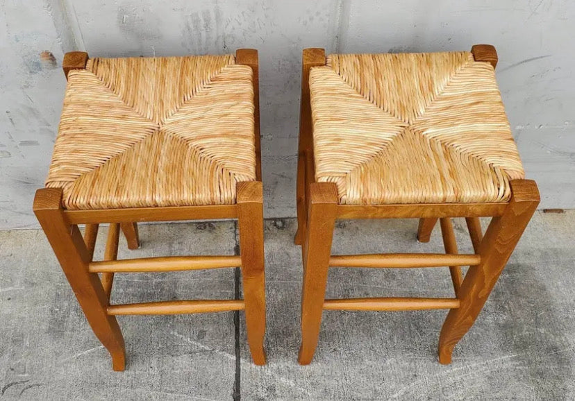 Backless bar stools (2)