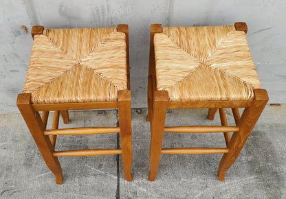 Backless bar stools (2)