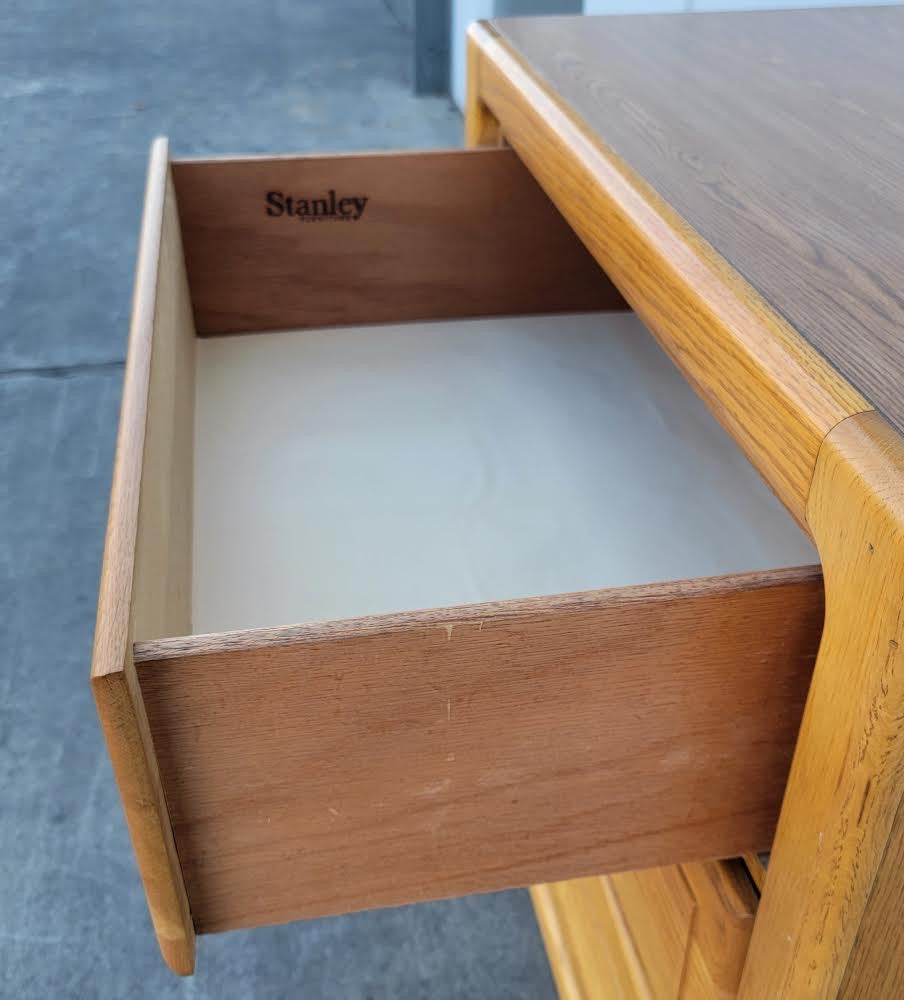 Stanley light wood nightstand/ chest of drawers/ end/side table