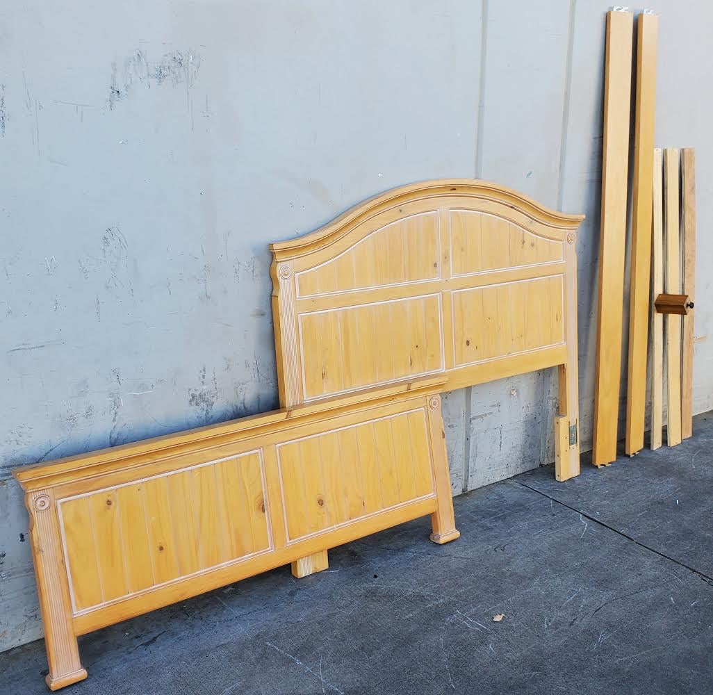 light wood/blonde queen size bed frame