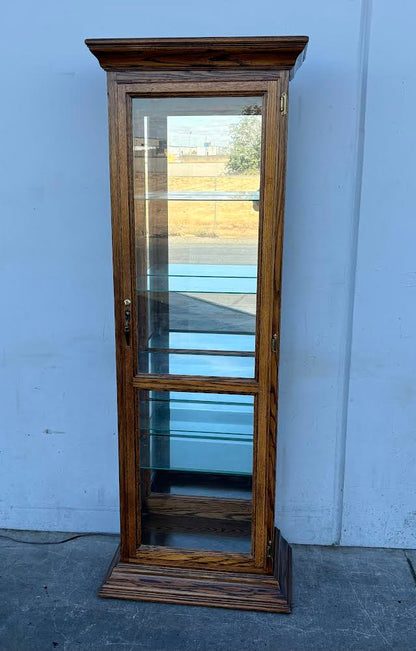 Vintage China Cabinet/Curio display