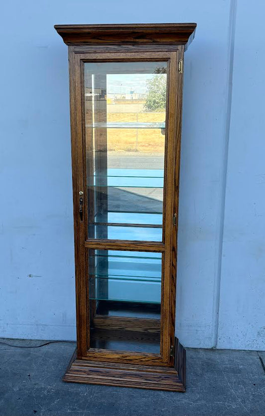 Vintage China Cabinet/Curio display