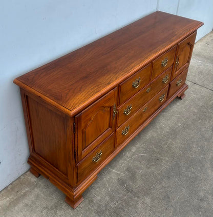 Thomasville Fisher Park Collection Buffet Dresser