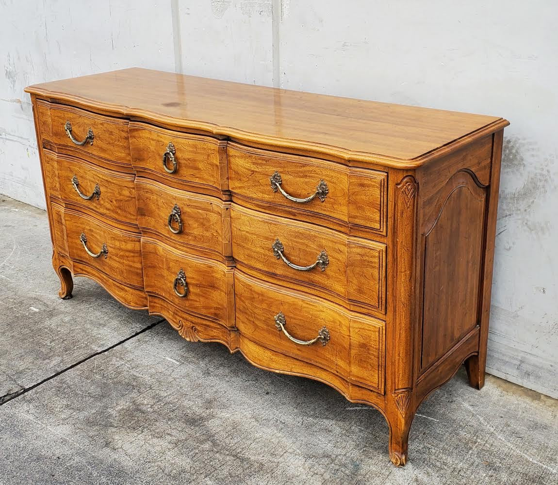 Davis dresser/sideboard/buffet