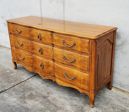 Davis dresser/sideboard/buffet