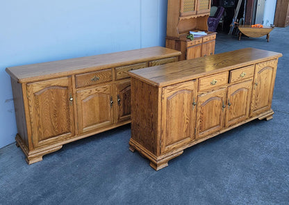 Light wood dresser/chest of drawers (1 available)