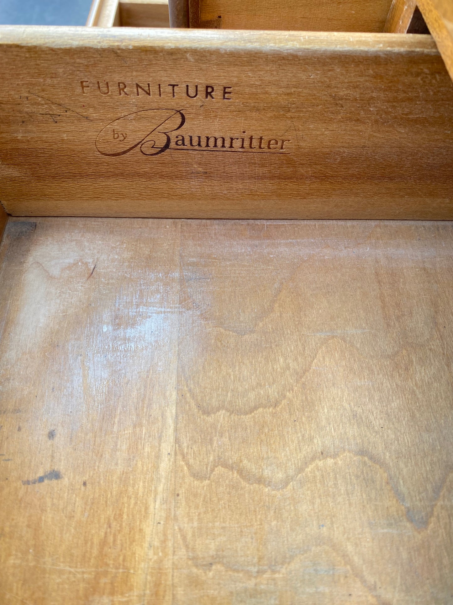 Baumritter office knee hole desk nutmeg